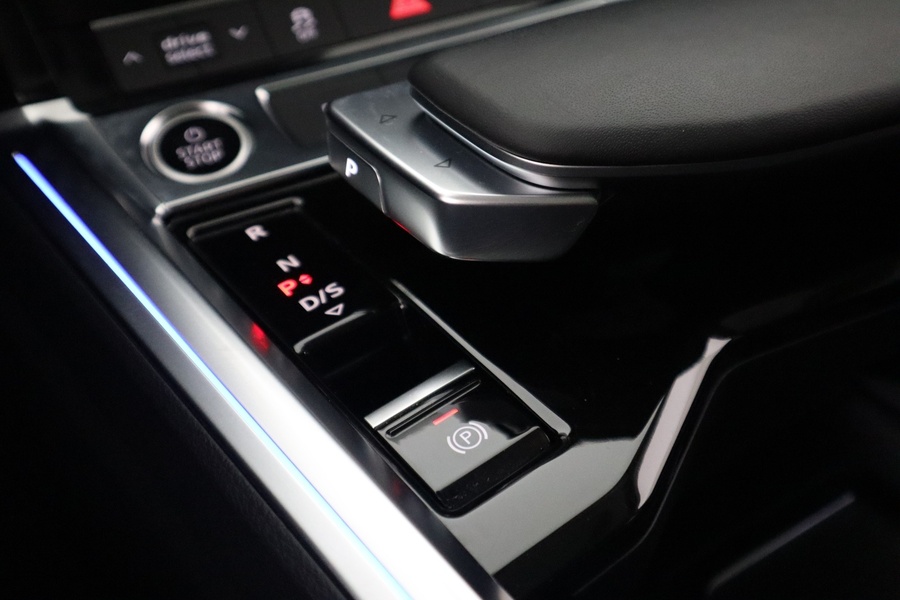 Audi Q8 e-tron vaihtoauto