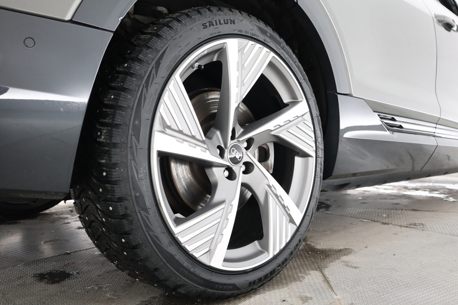 Audi Q8 e-tron vaihtoauto