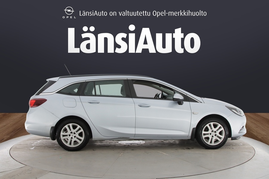 Opel Astra vaihtoauto