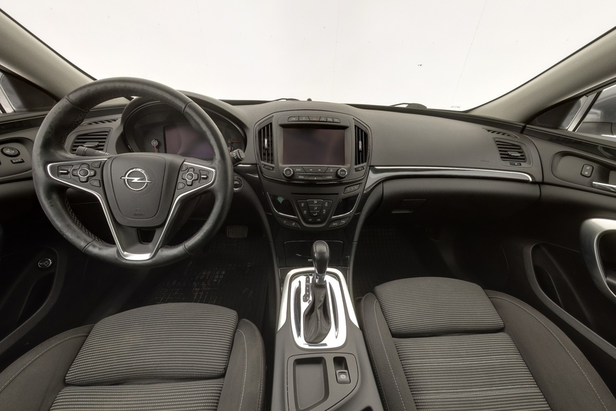 Opel Insignia vaihtoauto