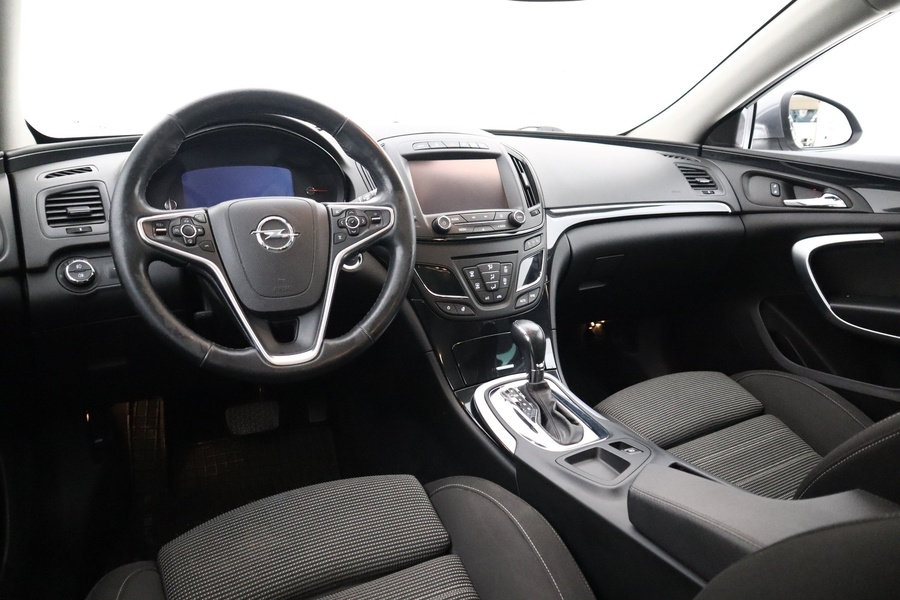 Opel Insignia vaihtoauto