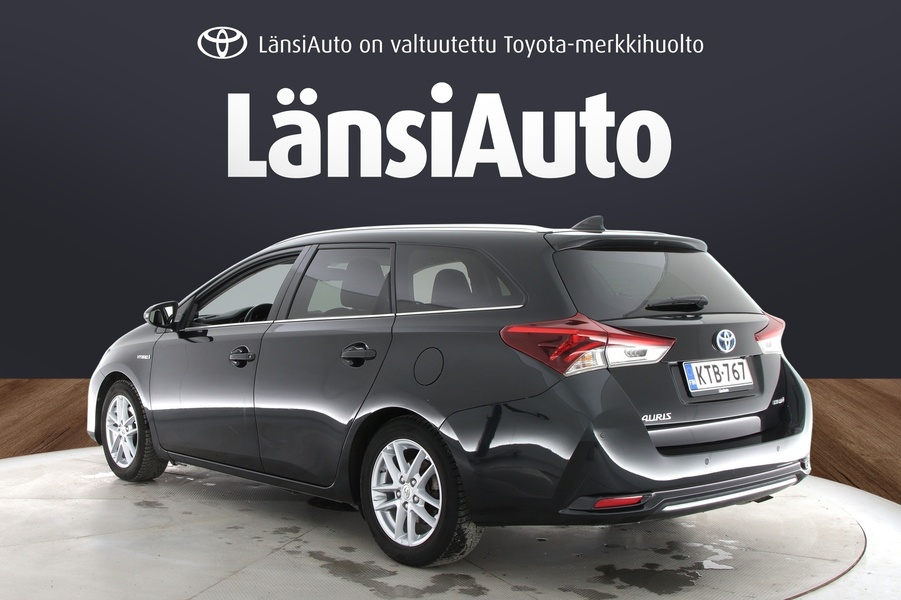 Toyota Auris vaihtoauto