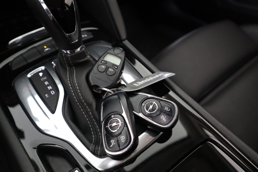 Opel Insignia vaihtoauto