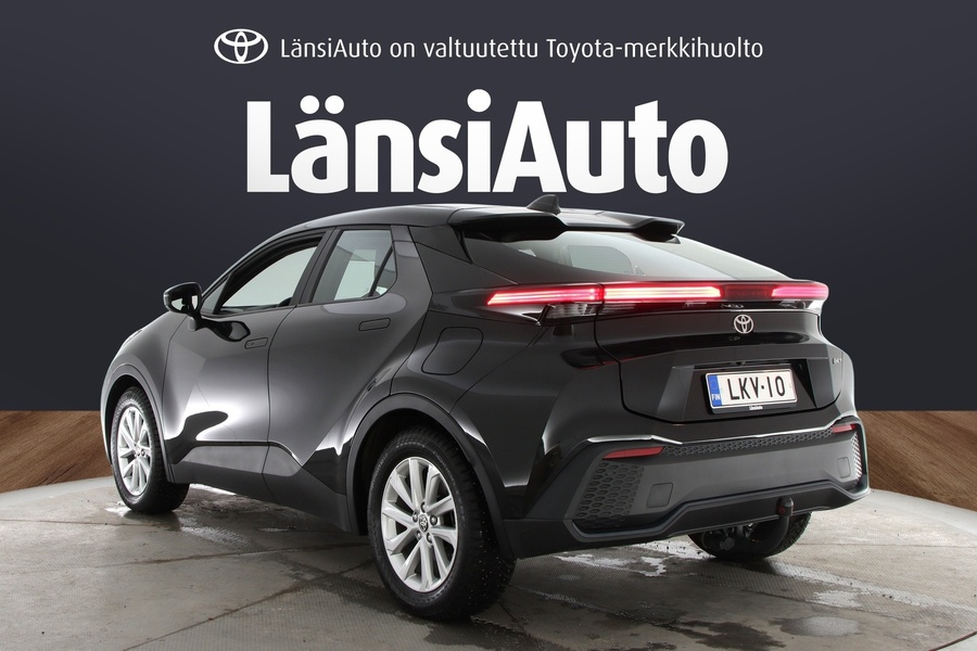 Toyota C-HR vaihtoauto