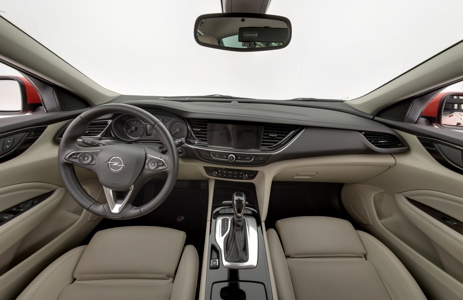 Opel Insignia vaihtoauto