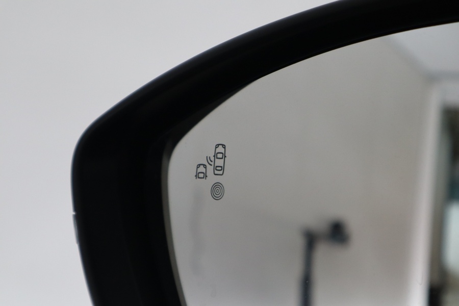 Peugeot e-208 vaihtoauto