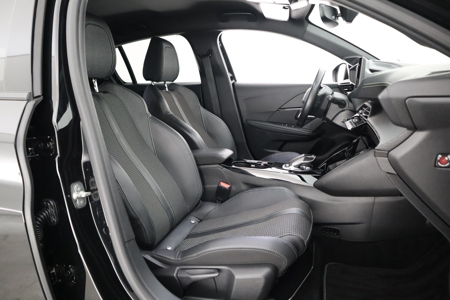 Peugeot e-208 vaihtoauto