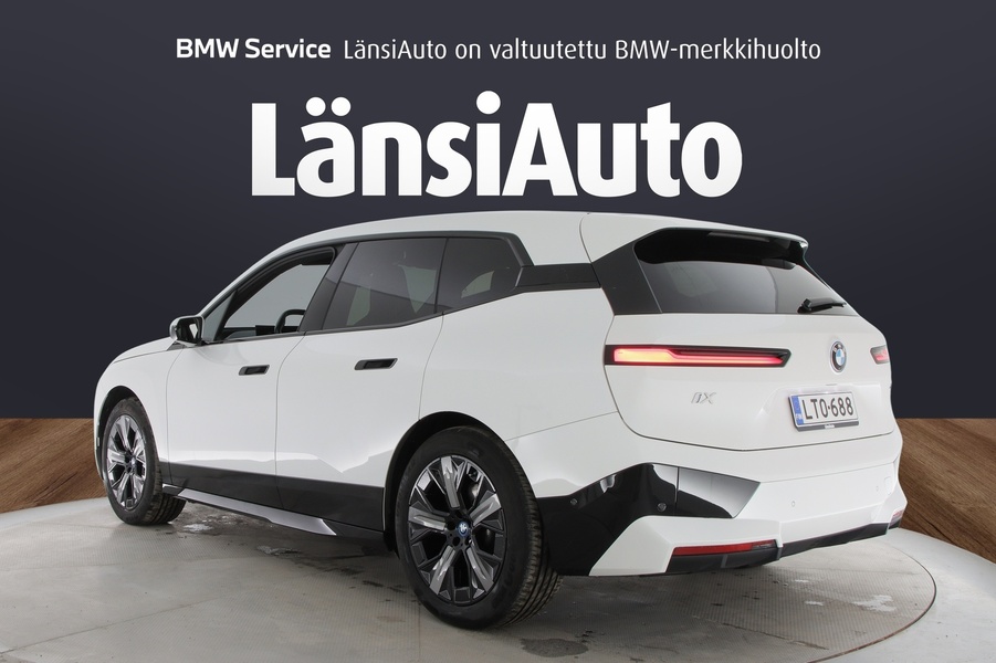 BMW iX vaihtoauto