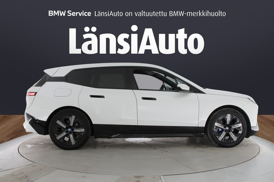 BMW iX vaihtoauto