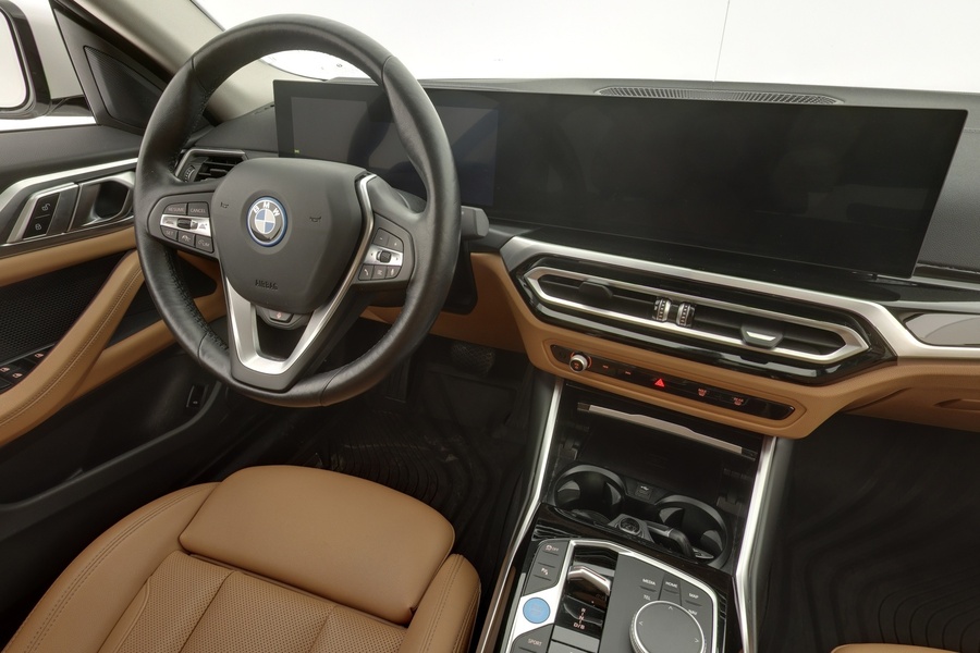 BMW i4 vaihtoauto