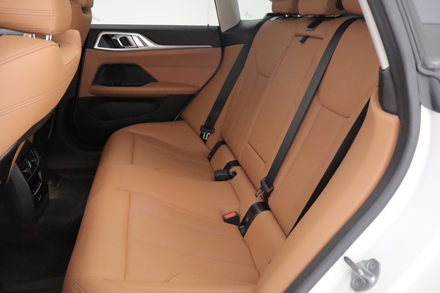 BMW i4 vaihtoauto