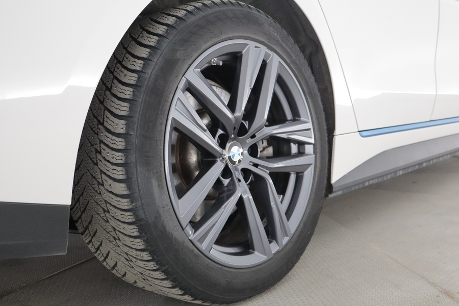 BMW i4 vaihtoauto