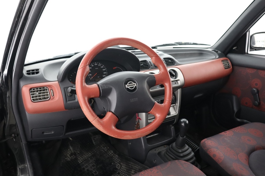 Nissan Micra vaihtoauto