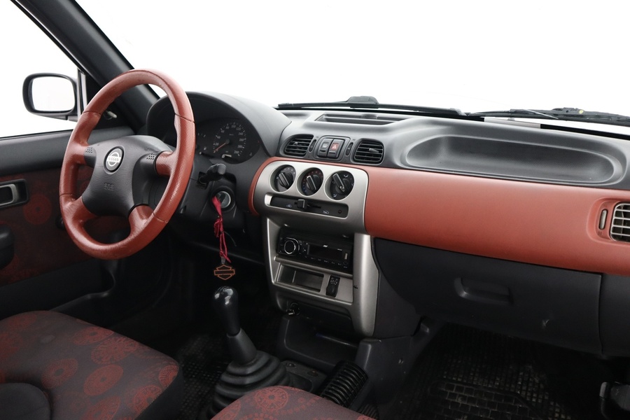 Nissan Micra vaihtoauto