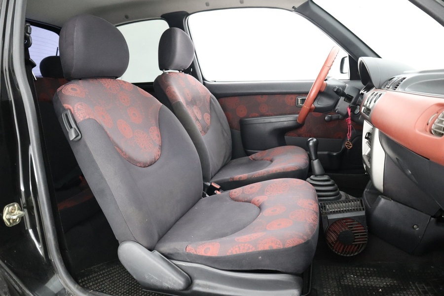 Nissan Micra vaihtoauto