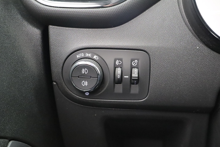 Opel Crossland X vaihtoauto