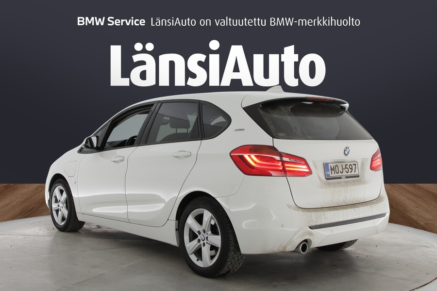 BMW 225 vaihtoauto