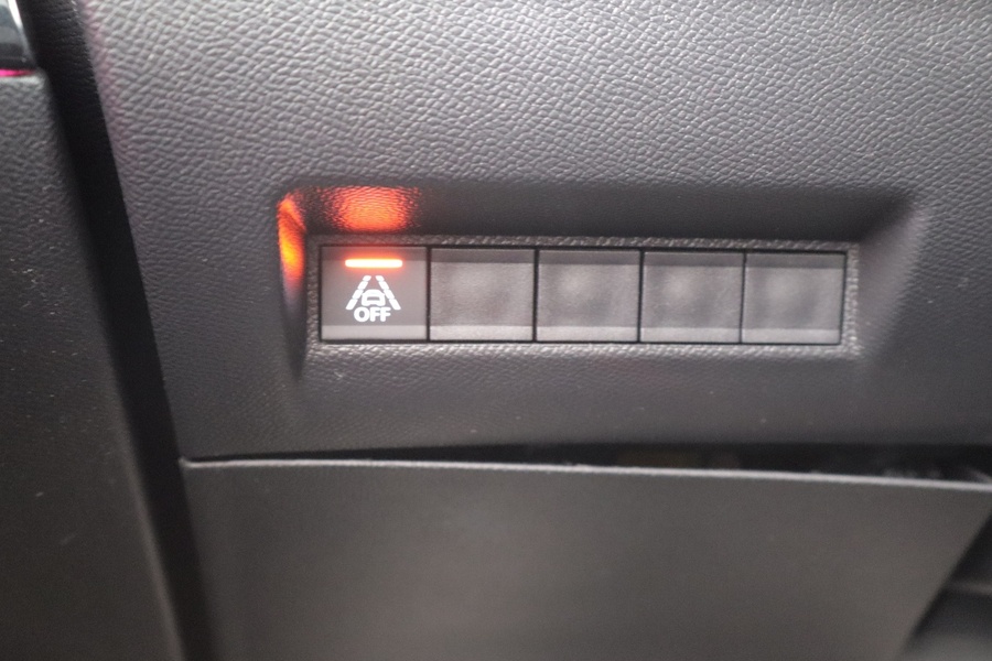 Peugeot e-2008 vaihtoauto