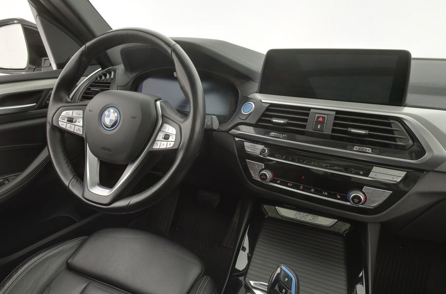 BMW iX3 vaihtoauto