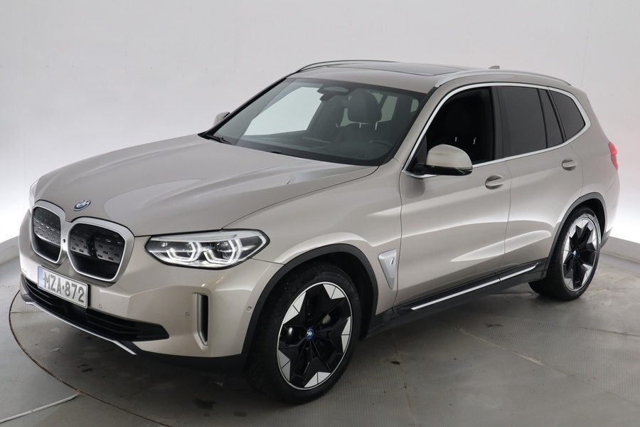 BMW iX3 vaihtoauto