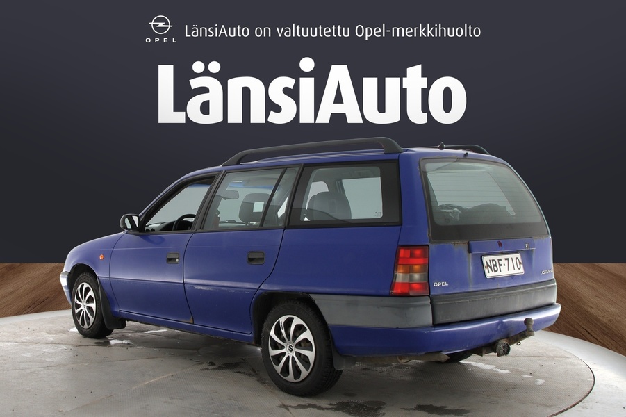 Opel Astra vaihtoauto