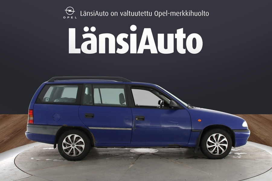 Opel Astra vaihtoauto