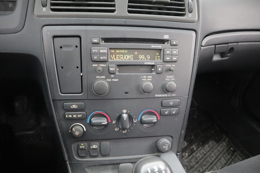 Volvo V70 vaihtoauto