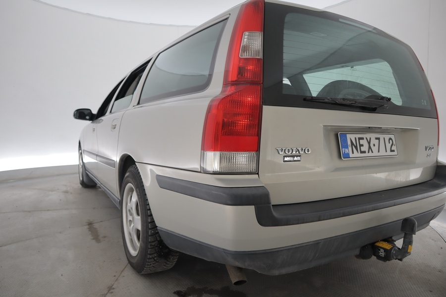 Volvo V70 vaihtoauto