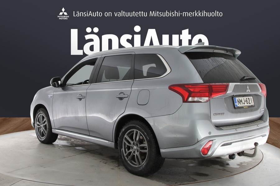 Mitsubishi Outlander PHEV vaihtoauto