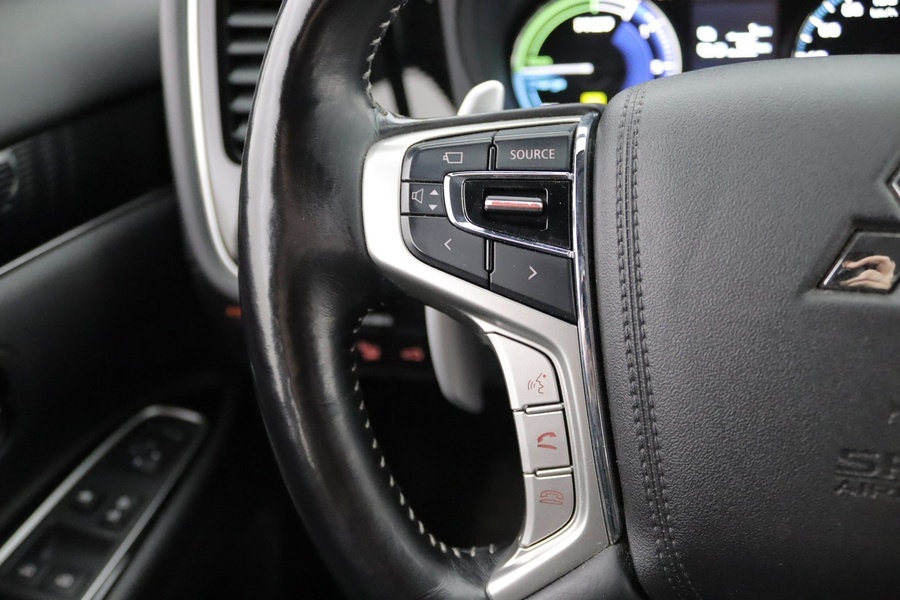 Mitsubishi Outlander PHEV vaihtoauto