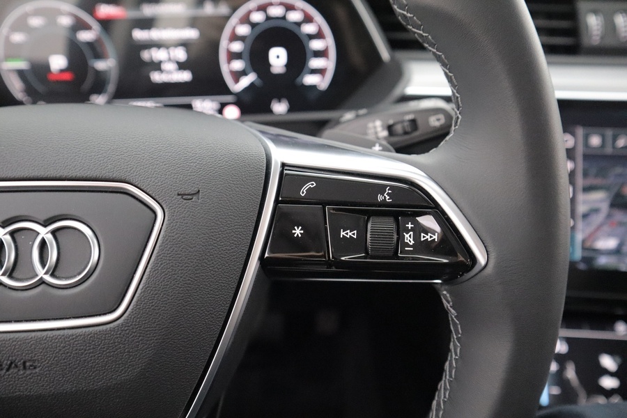 Audi Q8 e-tron vaihtoauto