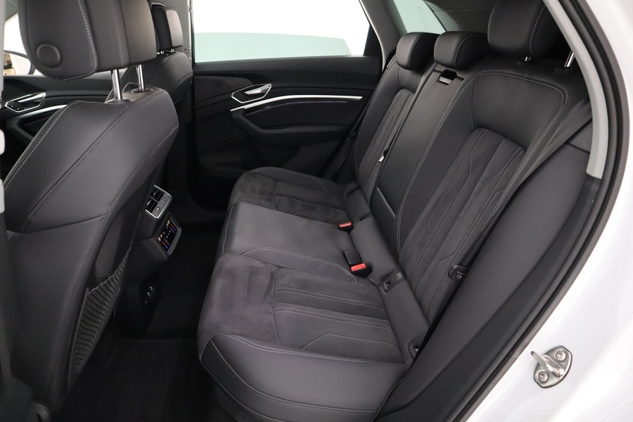 Audi Q8 e-tron vaihtoauto