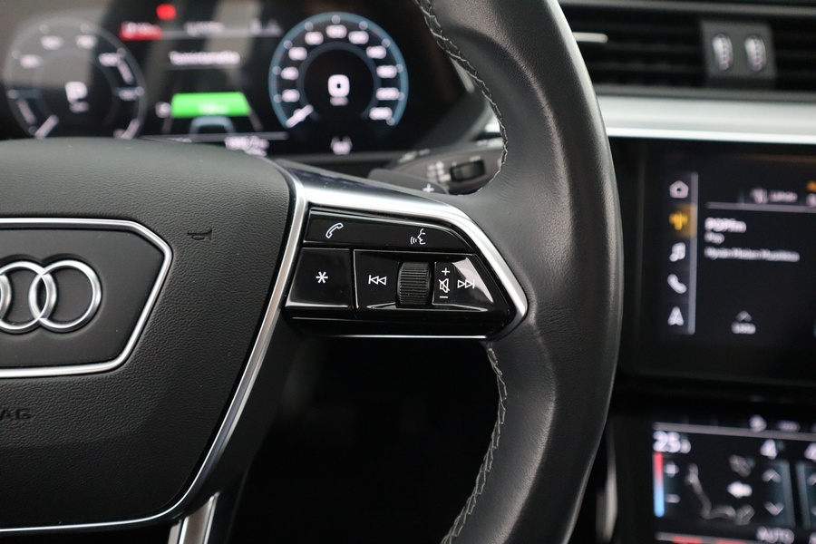 Audi Q8 e-tron vaihtoauto