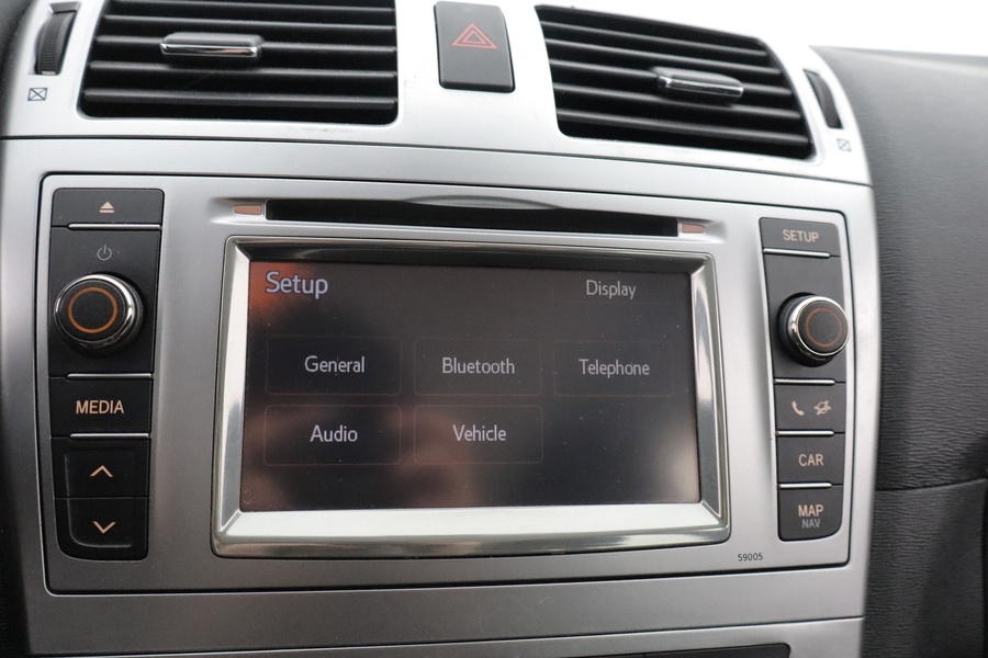 Toyota Avensis vaihtoauto