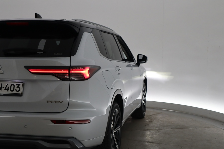 Mitsubishi Outlander vaihtoauto