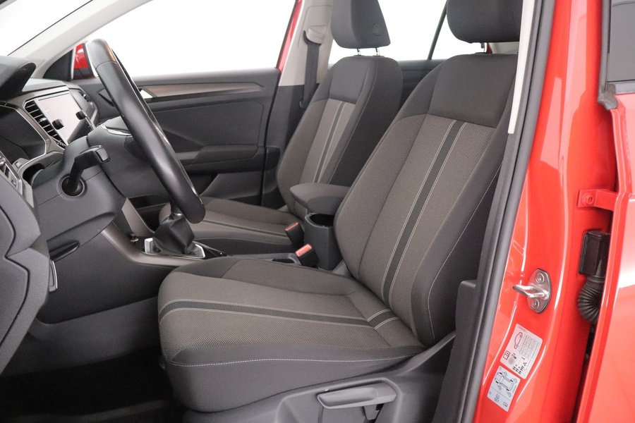 Volkswagen T-Roc vaihtoauto