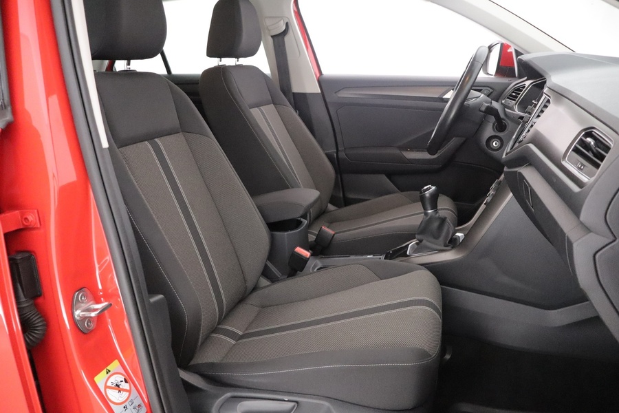 Volkswagen T-Roc vaihtoauto