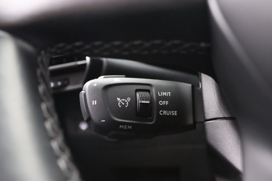 DS 7 Crossback vaihtoauto