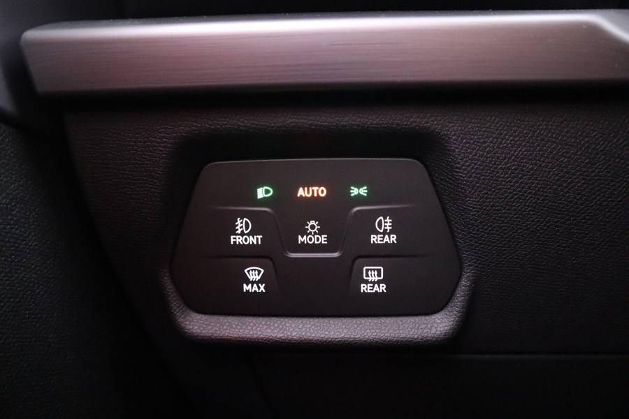 SEAT Leon Sportstourer vaihtoauto