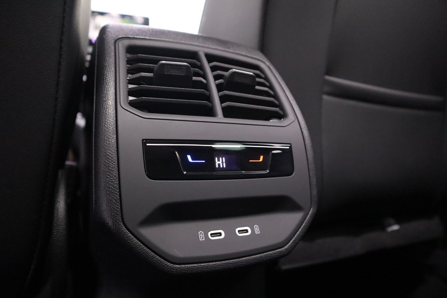 SEAT Leon Sportstourer vaihtoauto