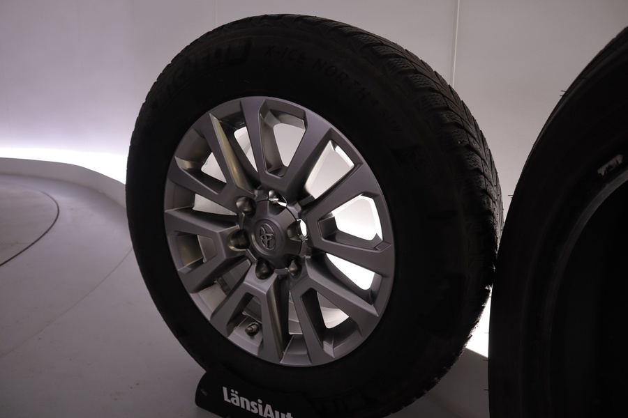Toyota Land Cruiser vaihtoauto