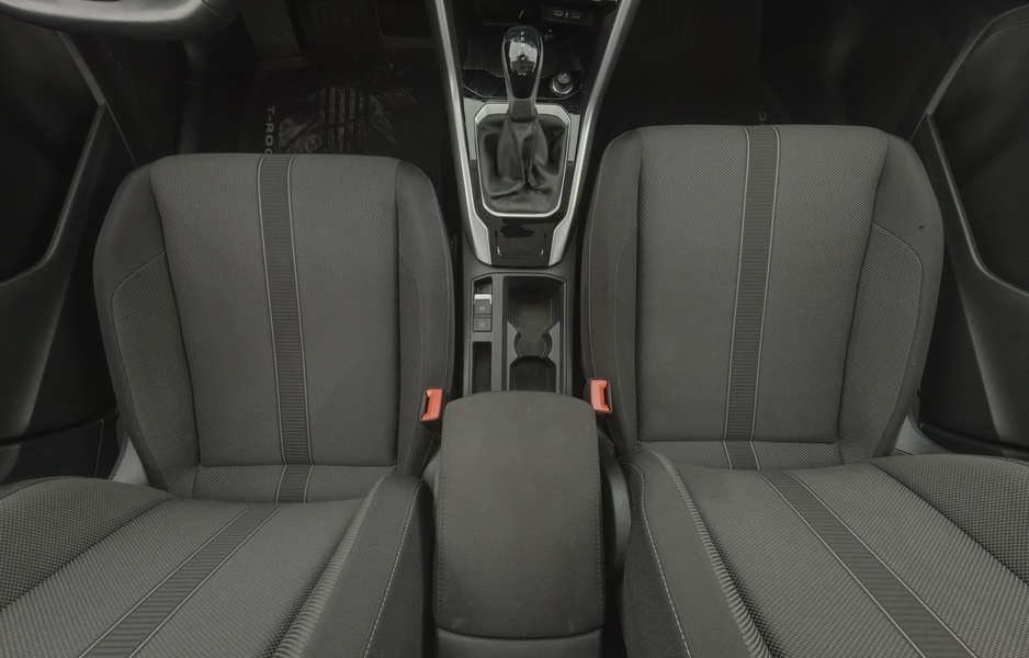 Volkswagen T-Roc vaihtoauto