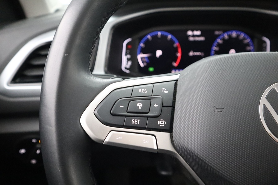 Volkswagen T-Roc vaihtoauto