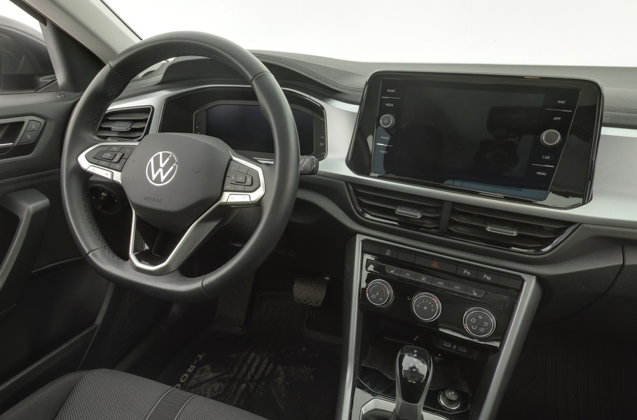 Volkswagen T-Roc vaihtoauto