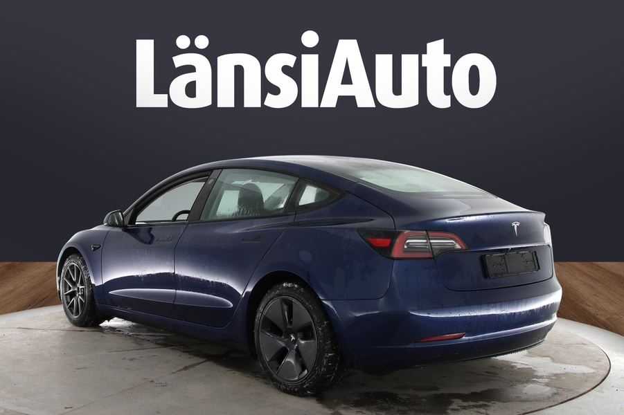 Tesla Model 3 vaihtoauto