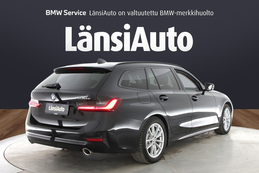 BMW 330 vaihtoauto