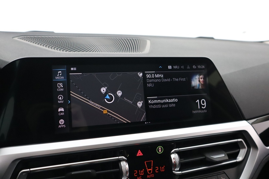 BMW 330 vaihtoauto