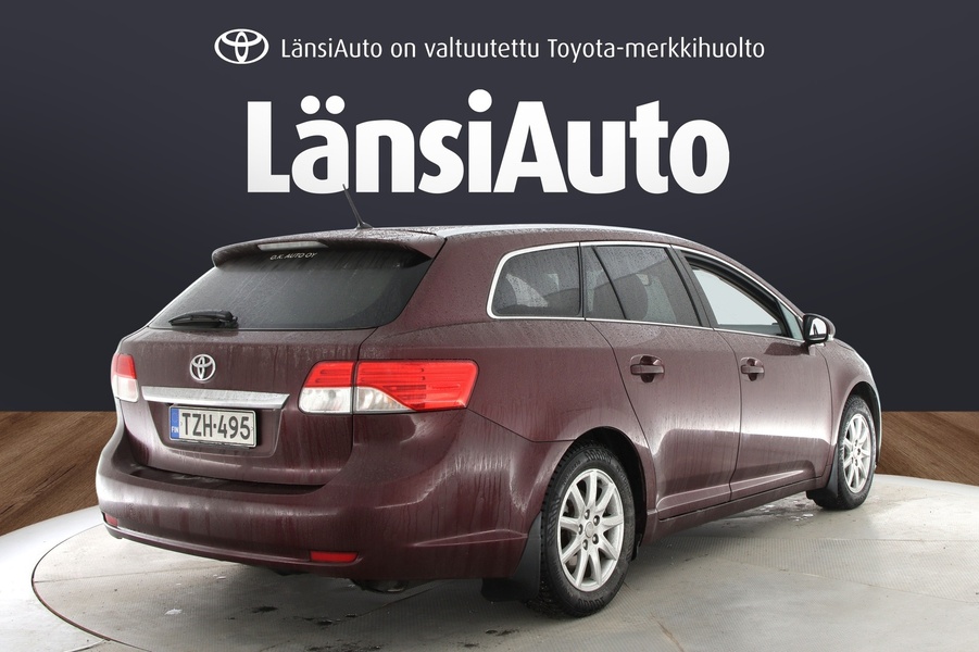 Toyota Avensis vaihtoauto