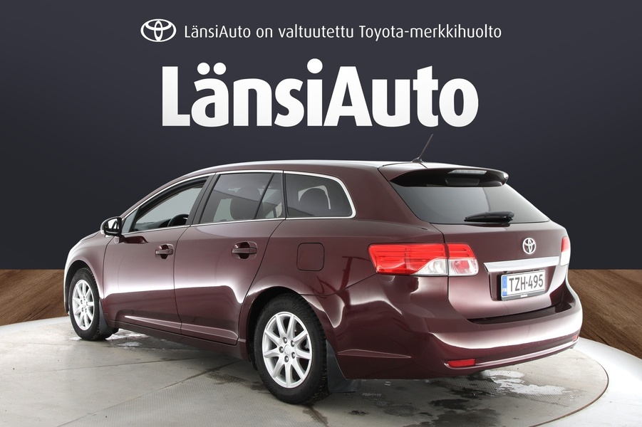 Toyota Avensis vaihtoauto