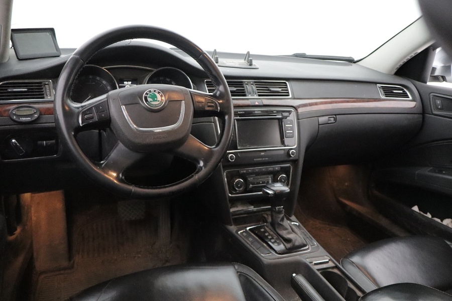 Skoda Superb vaihtoauto